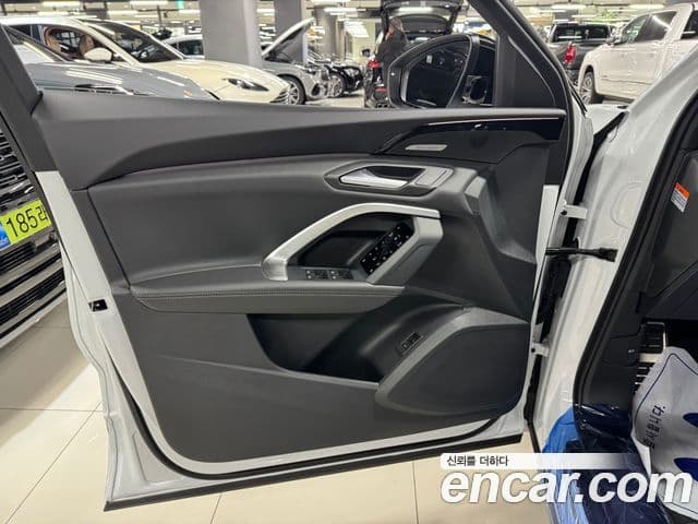 Audi Q5 (80A) 40 TDI Quattro S Line чёрный Edition, 2025 6