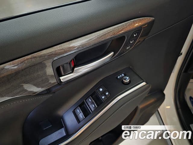 Toyota Highlander 4세대 Platinum, 2025 11