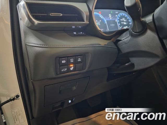 Toyota Highlander 4세대 Platinum, 2025 12