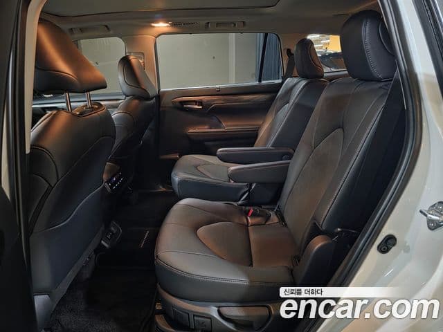 Toyota Highlander 4세대 Platinum, 2025 15