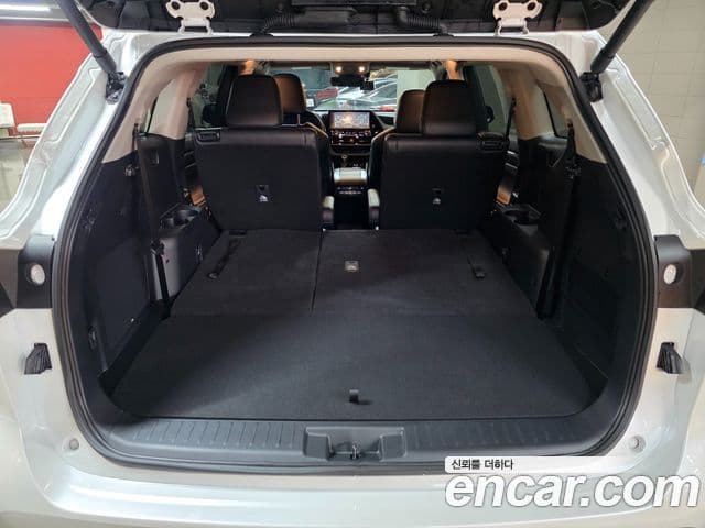 Toyota Highlander 4세대 Platinum, 2025 17