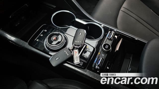 Kia K5 гибрид 3세대 Noblesse, 2023 9