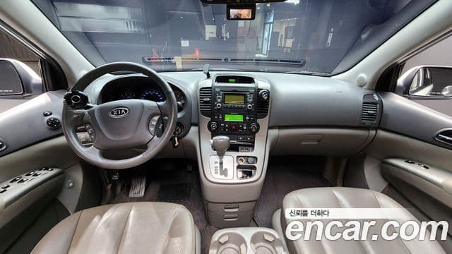 Kia Carnival R Premium, 2012 7