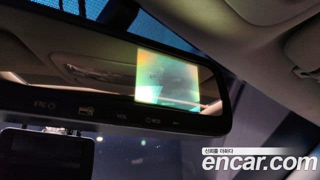 Kia Carnival R Premium, 2012 15