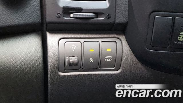 Kia Carnival R Premium, 2012 17