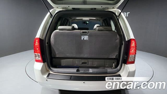 Kia Carnival R Premium, 2012 20