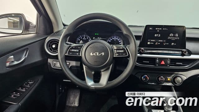 Kia The / новый New K3 2세대 Trendy, 2023 13