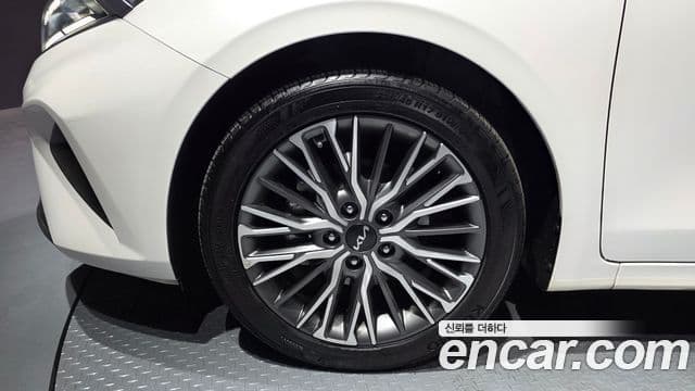 Kia The / новый New K3 2세대 Signature, 2023 все фото