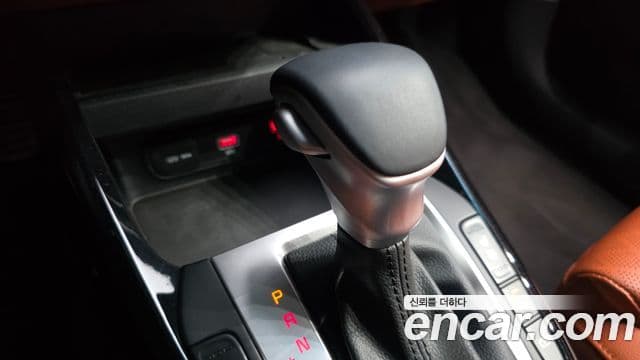 Kia The / новый New K3 2세대 Signature, 2023 9