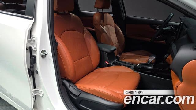 Kia The / новый New K3 2세대 Signature, 2023 10