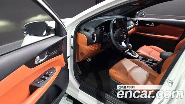 Kia The / новый New K3 2세대 Signature, 2023 11