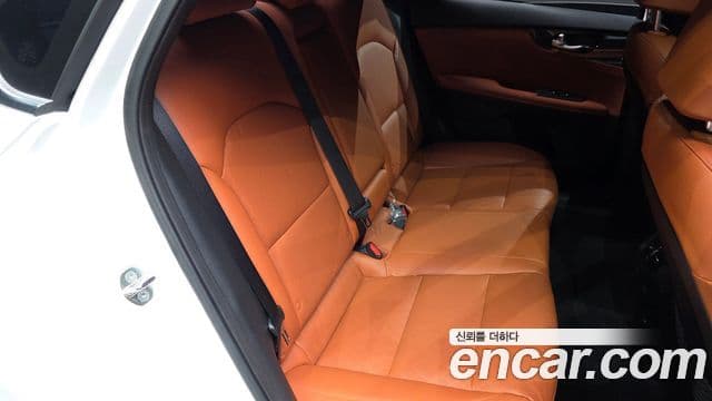 Kia The / новый New K3 2세대 Signature, 2023 12