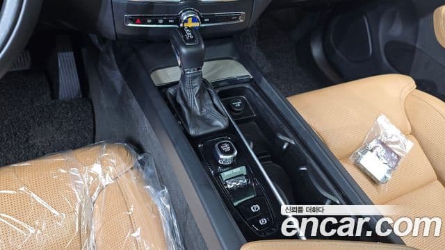 Volvo XC60 2세대 D4 Inscription, 2018 9