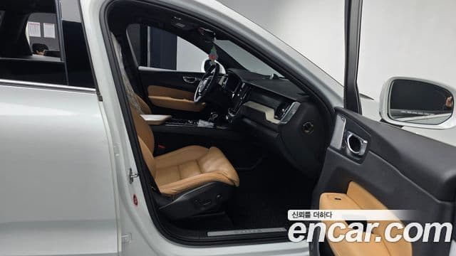 Volvo XC60 2세대 D4 Inscription, 2018 11