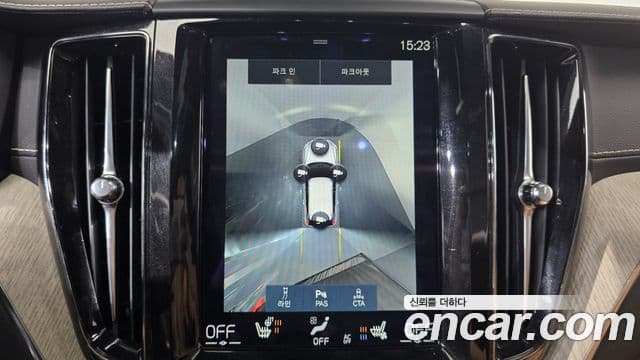 Volvo XC60 2세대 D4 Inscription, 2018 15