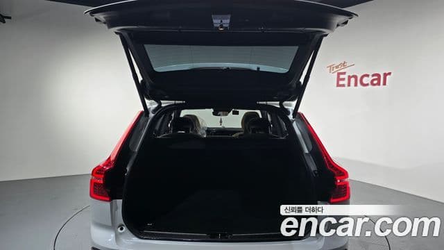 Volvo XC60 2세대 D4 Inscription, 2018 20