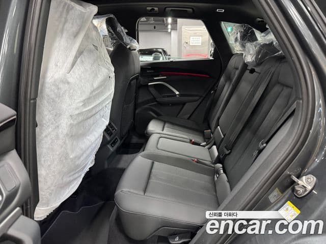 Audi Q5 (80A) 40 TDI Quattro S Line чёрный Edition, 2025 14