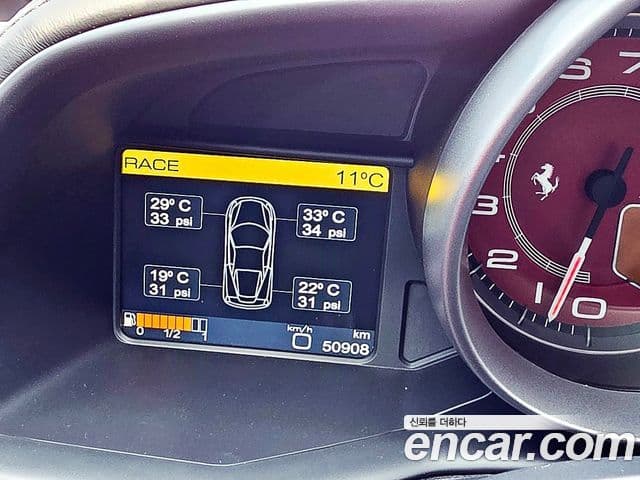 Ferrari 458 Italia, 2013 11