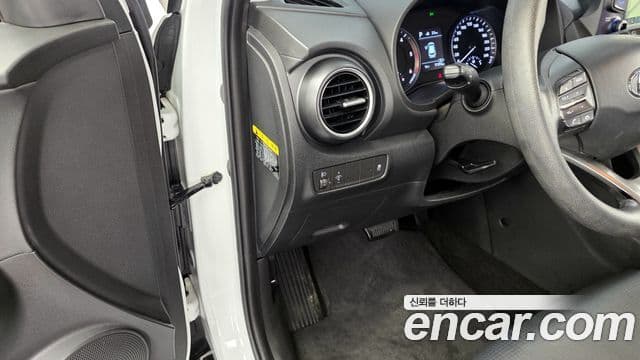 Hyundai Kona Modern, 2018 17