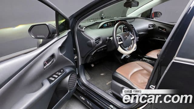 Toyota 프리우스 4세대 1.8 E, 2017 11