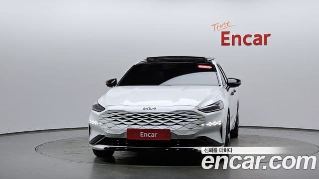 Kia K8 гибрид Signature, 2022 3