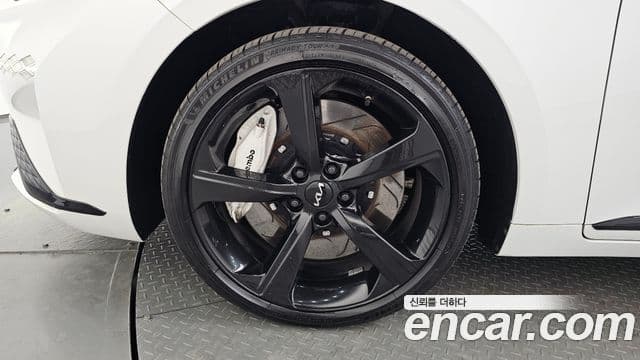 Kia K8 гибрид Signature, 2022 все фото