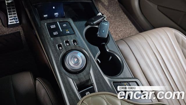 Kia K8 гибрид Signature, 2022 9