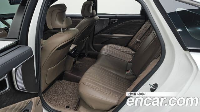 Kia K8 гибрид Signature, 2022 12