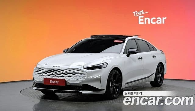 Kia K8 гибрид Signature, 2022 1