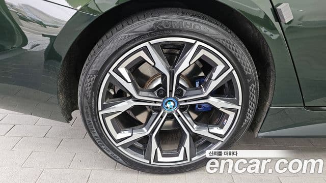 BMW i4 eDrive40 M Sport Pro, 2022 все фото