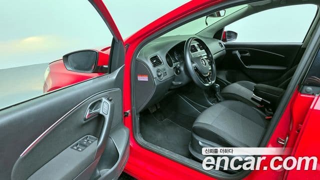 Volkswagen 폴로 5세대, 2016 11