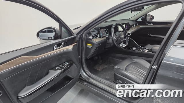 Kia K5 3세대 Signature, 2020 11