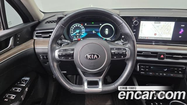 Kia K5 3세대 Signature, 2020 13