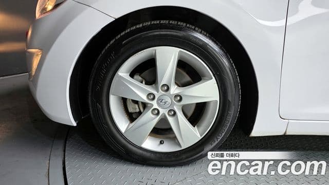 Hyundai Avante MD M16 GDI Avenue, 2014 все фото