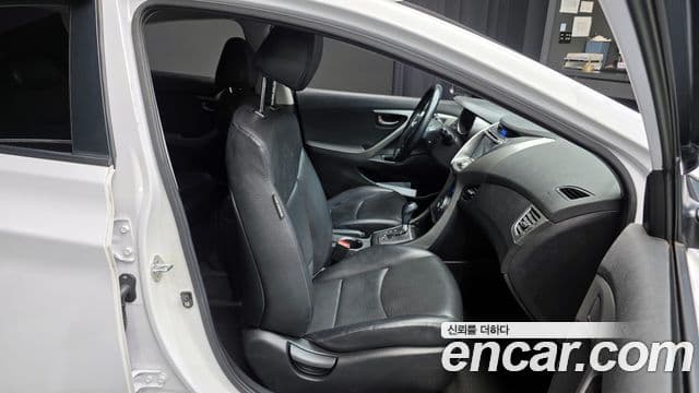 Hyundai Avante MD M16 GDI Avenue, 2014 12