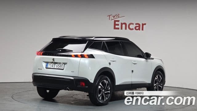 Peugeot 2008 2세대 1.5 BlueHDi GT, 2022 2