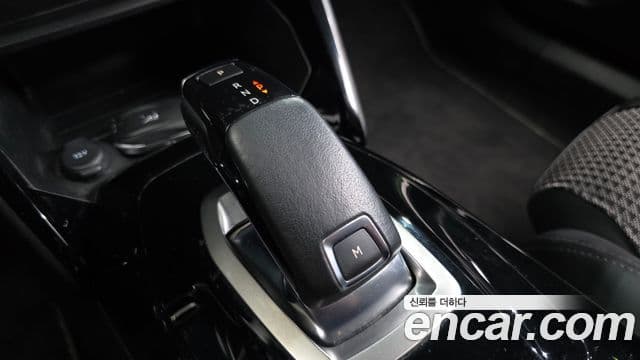 Peugeot 2008 2세대 1.5 BlueHDi GT, 2022 9