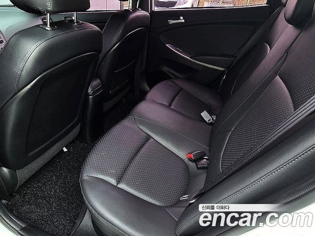 Hyundai Accent(новый кузов / новое поколение) Modern, 2016 10