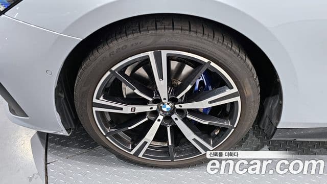 BMW 5시리즈 (G60) 530i xDrive M Sport, 2024 все фото