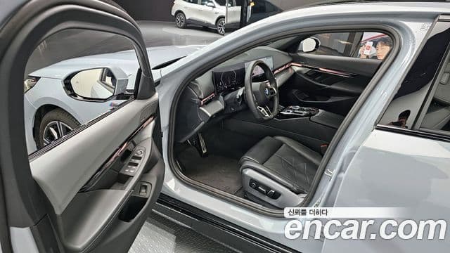 BMW 5시리즈 (G60) 530i xDrive M Sport, 2024 11