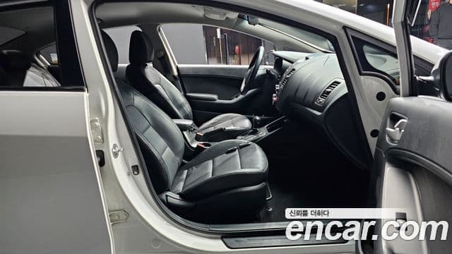 Kia K3 Luxury, 2015 10