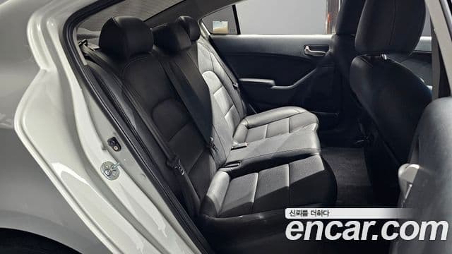 Kia K3 Luxury, 2015 12