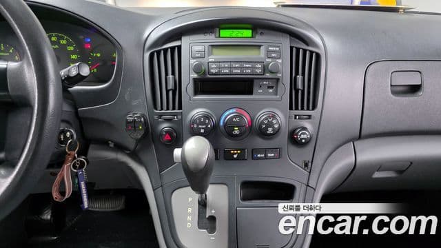 Hyundai Grand Starex детский перевозочный автомобиль, 2015 18