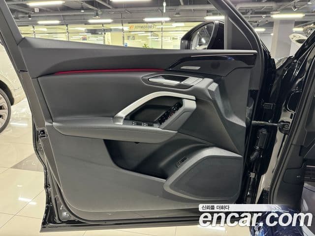 Audi Q5 (80A) 40 TDI Quattro S Line чёрный Edition, 2025 6