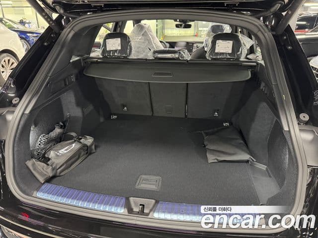 Audi Q5 (80A) 40 TDI Quattro S Line чёрный Edition, 2025 14