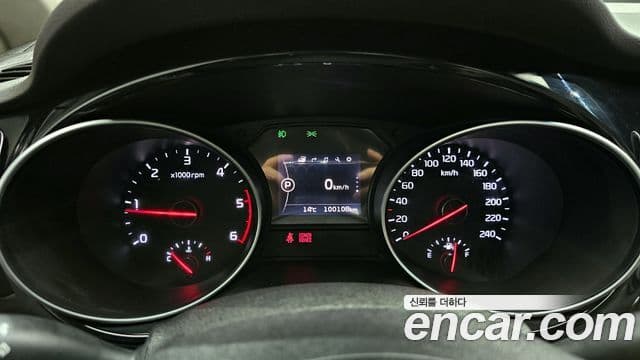 Kia All New Carnival Noblesse, 2015 8