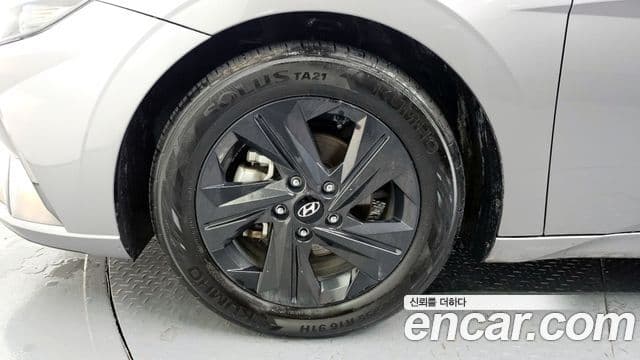 Hyundai Avante гибрид (CN7) Modern, 2022 все фото