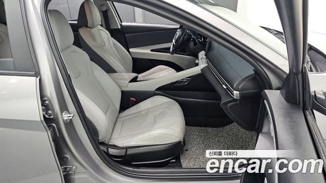 Hyundai Avante гибрид (CN7) Modern, 2022 13