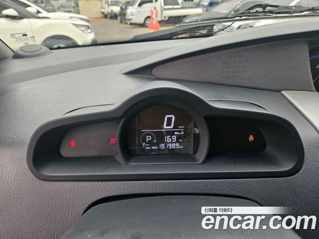 KG모빌리티(SsangYong) Korando 투리스모 2WD GT 11인승, 2014 12