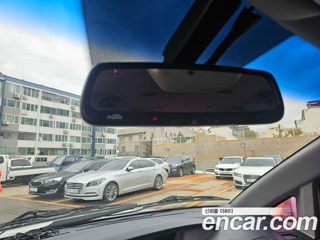 KG모빌리티(SsangYong) Korando 투리스모 2WD GT 11인승, 2014 17